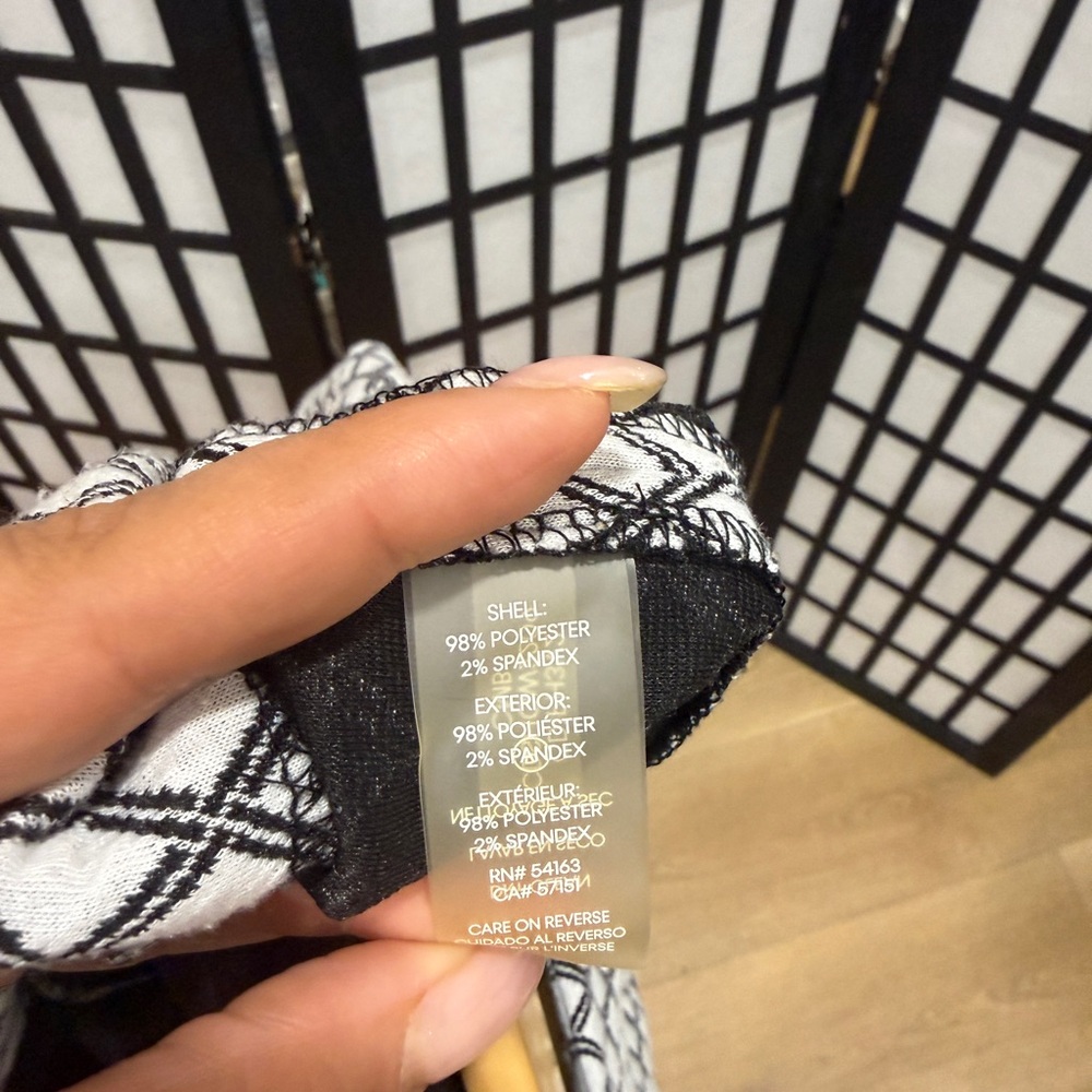 Calvin Klein Geometric Diamond Pattern Black And … - image 5